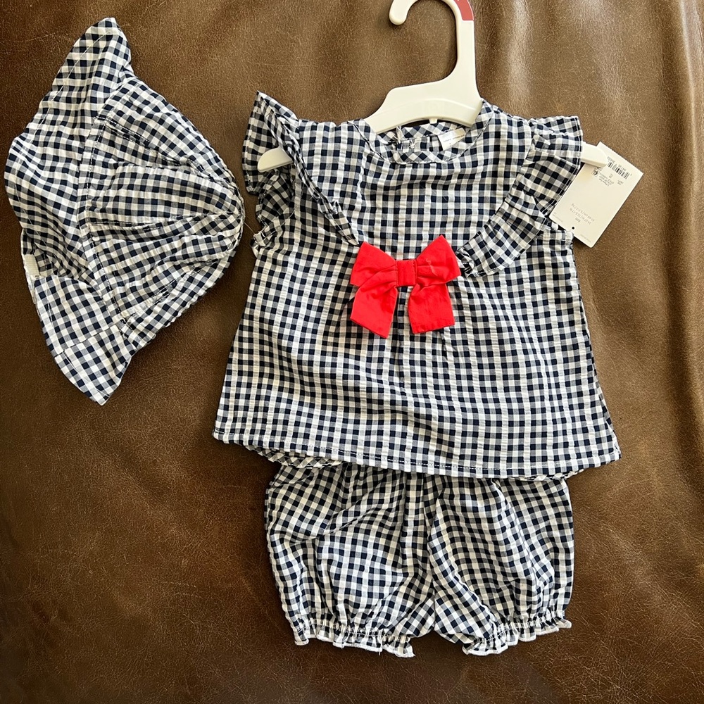 Carter’s three piece gingham summer outfit